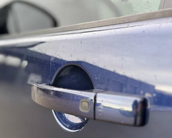 Синій Ленд Ровер Діскавері, об'ємом двигуна 2.99 л та пробігом 190 тис. км за 18399 $, фото 20 на Automoto.ua