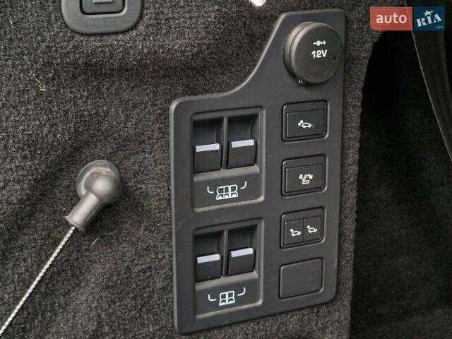 Синий Ленд Ровер Дискавери, объемом двигателя 3 л и пробегом 93 тыс. км за 32990 $, фото 51 на Automoto.ua