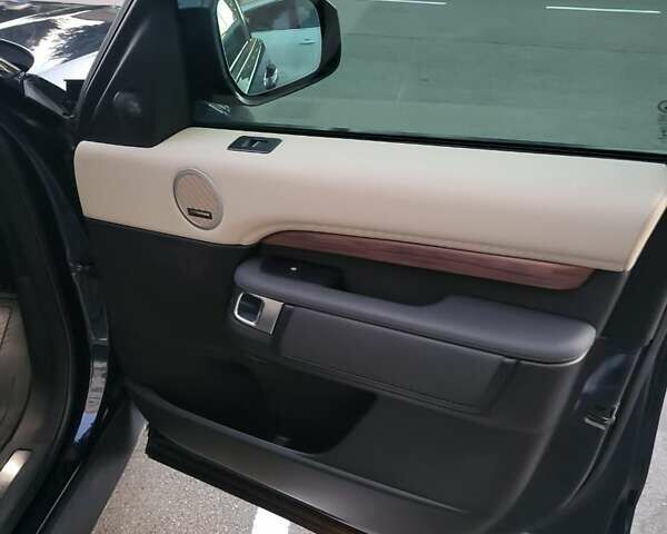 Синій Ленд Ровер Діскавері, об'ємом двигуна 3 л та пробігом 135 тис. км за 33700 $, фото 15 на Automoto.ua