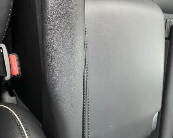 Синій Ленд Ровер Діскавері, об'ємом двигуна 3 л та пробігом 81 тис. км за 26000 $, фото 52 на Automoto.ua