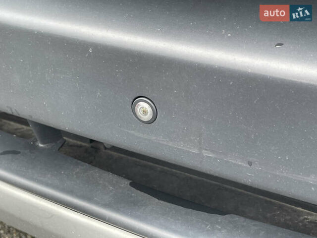 Синій Ленд Ровер Діскавері, об'ємом двигуна 3 л та пробігом 98 тис. км за 27900 $, фото 9 на Automoto.ua