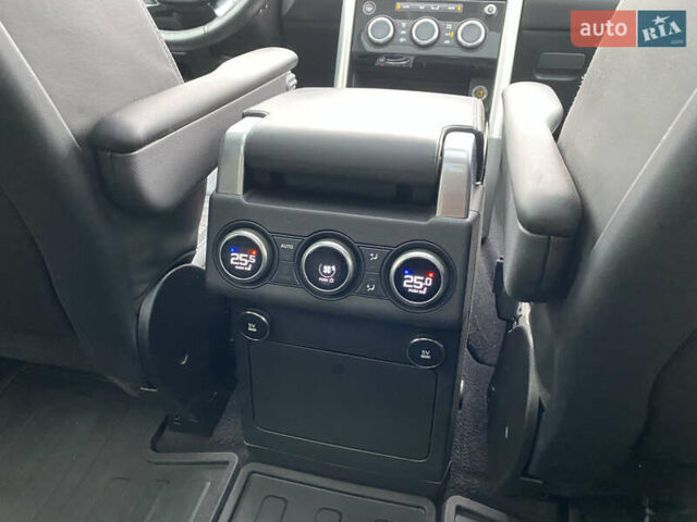 Синій Ленд Ровер Діскавері, об'ємом двигуна 3 л та пробігом 81 тис. км за 26000 $, фото 66 на Automoto.ua