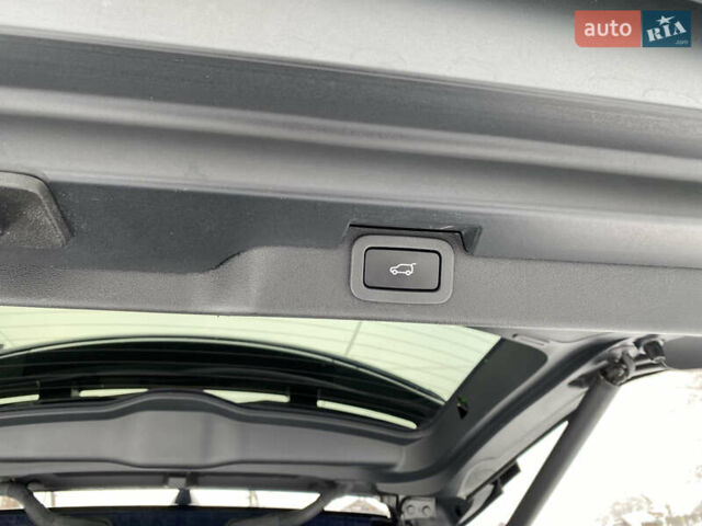 Синій Ленд Ровер Діскавері, об'ємом двигуна 3 л та пробігом 81 тис. км за 26000 $, фото 63 на Automoto.ua