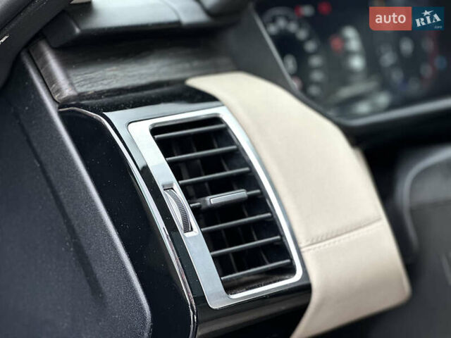 Синий Ленд Ровер Дискавери, объемом двигателя 2 л и пробегом 230 тыс. км за 35999 $, фото 19 на Automoto.ua