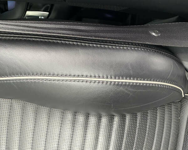 Синій Ленд Ровер Діскавері, об'ємом двигуна 3 л та пробігом 81 тис. км за 26000 $, фото 45 на Automoto.ua