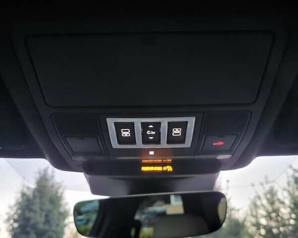 Синій Ленд Ровер Діскавері, об'ємом двигуна 3 л та пробігом 135 тис. км за 33700 $, фото 25 на Automoto.ua