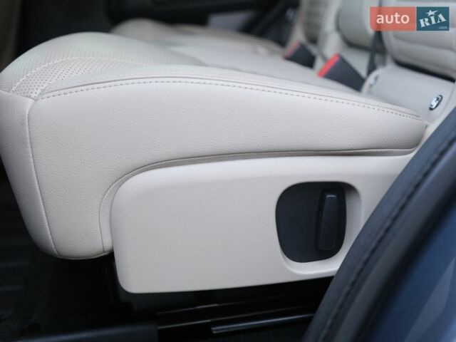 Синий Ленд Ровер Дискавери, объемом двигателя 3 л и пробегом 58 тыс. км за 62900 $, фото 13 на Automoto.ua