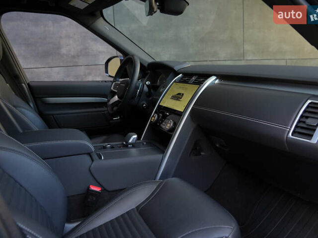 Ленд Ровер Дискавери 2023 в Киеве на Automoto.ua Синий Ленд Ровер Дискавери, объемом двигателя 3 л и пробегом 42 тыс. км за 61500 $, фото 15 на Automoto.ua