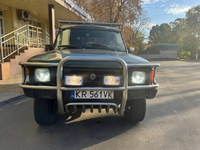 Зелений Ленд Ровер Діскавері, об'ємом двигуна 2.5 л та пробігом 380 тис. км за 3200 $, фото 4 на Automoto.ua