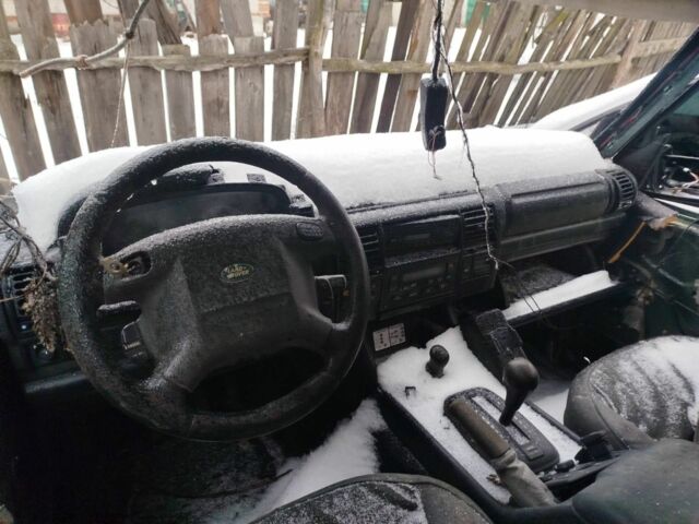 Зеленый Ленд Ровер Дискавери, объемом двигателя 0 л и пробегом 5 тыс. км за 500 $, фото 2 на Automoto.ua