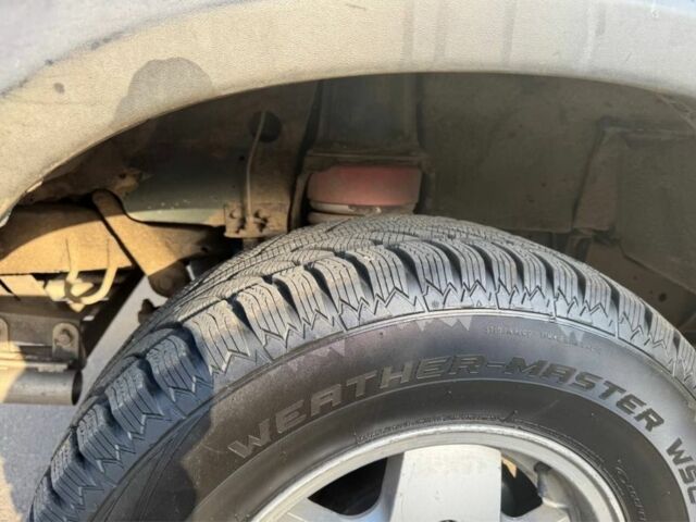 Зелений Ленд Ровер Діскавері, об'ємом двигуна 2.5 л та пробігом 150 тис. км за 2250 $, фото 5 на Automoto.ua