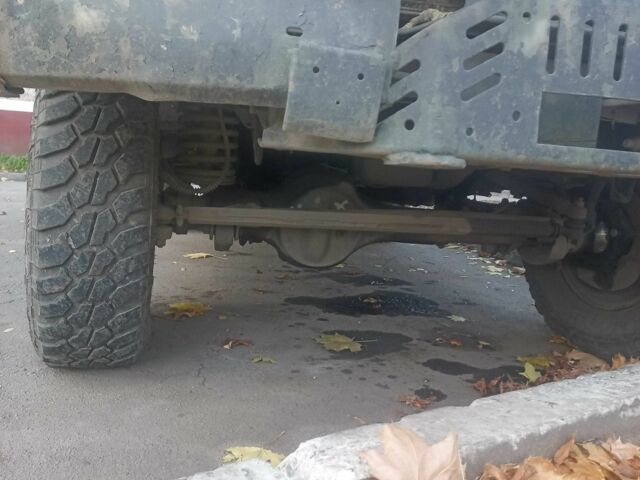 Зелений Ленд Ровер Діскавері, об'ємом двигуна 2.5 л та пробігом 300 тис. км за 1790 $, фото 5 на Automoto.ua