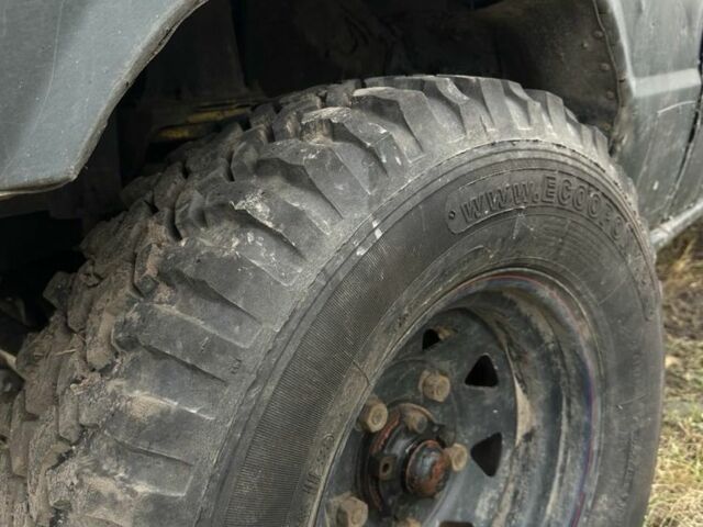 Зелений Ленд Ровер Діскавері, об'ємом двигуна 2.5 л та пробігом 3 тис. км за 2100 $, фото 2 на Automoto.ua