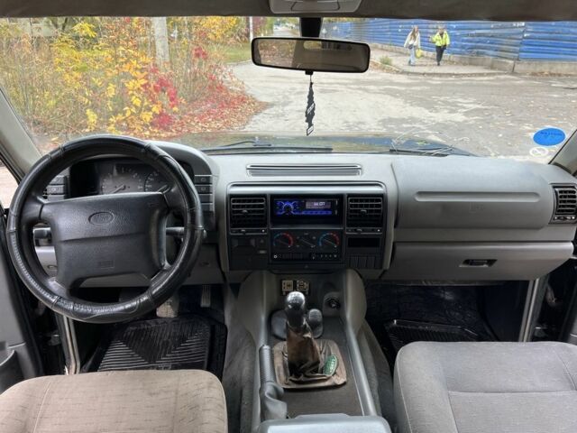 Зеленый Ленд Ровер Дискавери, объемом двигателя 2.5 л и пробегом 268 тыс. км за 3000 $, фото 7 на Automoto.ua