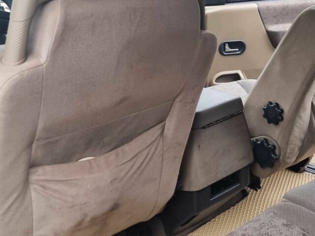 Зеленый Ленд Ровер Дискавери, объемом двигателя 2.5 л и пробегом 288 тыс. км за 7000 $, фото 15 на Automoto.ua