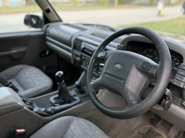 Зеленый Ленд Ровер Дискавери, объемом двигателя 0 л и пробегом 250 тыс. км за 2500 $, фото 4 на Automoto.ua