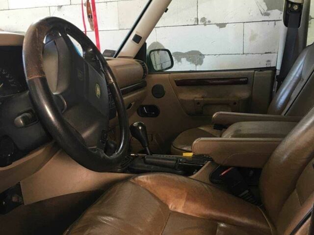 Зеленый Ленд Ровер Дискавери, объемом двигателя 2.5 л и пробегом 420 тыс. км за 5940 $, фото 2 на Automoto.ua