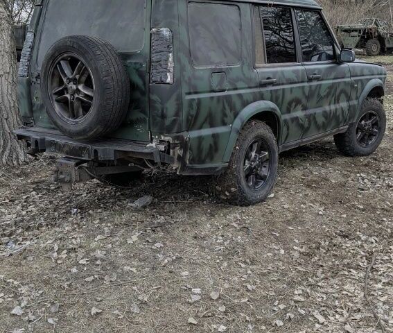 Зеленый Ленд Ровер Дискавери, объемом двигателя 2.5 л и пробегом 280 тыс. км за 1500 $, фото 1 на Automoto.ua