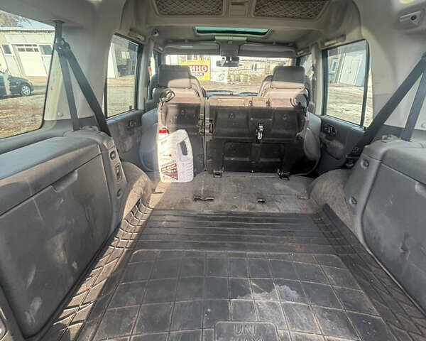 Зелений Ленд Ровер Діскавері, об'ємом двигуна 3.96 л та пробігом 200 тис. км за 5500 $, фото 4 на Automoto.ua