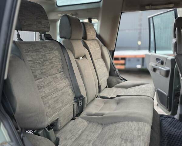 Ленд Ровер Дискавери 2004 в Иршава на Automoto.ua Зеленый Ленд Ровер Дискавери, объемом двигателя 2.5 л и пробегом 164 тыс. км за 3999 $, фото 9 на Automoto.ua