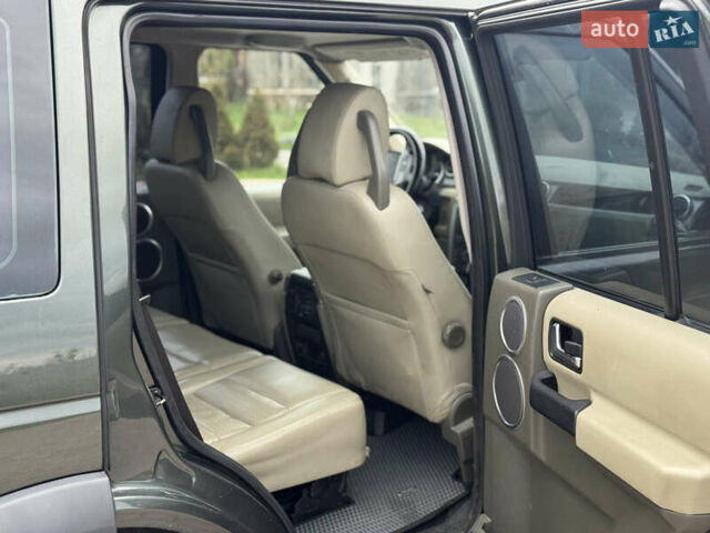 Зелений Ленд Ровер Діскавері, об'ємом двигуна 2.7 л та пробігом 410 тис. км за 11500 $, фото 9 на Automoto.ua