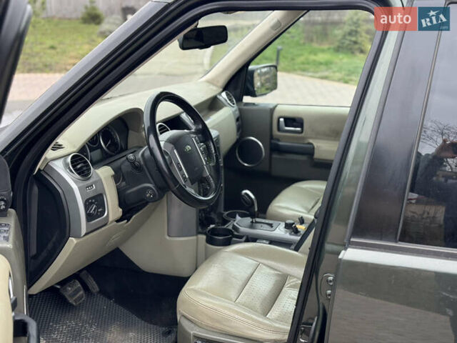 Зелений Ленд Ровер Діскавері, об'ємом двигуна 2.7 л та пробігом 410 тис. км за 11500 $, фото 13 на Automoto.ua