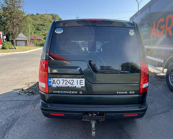 Зелений Ленд Ровер Діскавері, об'ємом двигуна 2.72 л та пробігом 412 тис. км за 12000 $, фото 3 на Automoto.ua