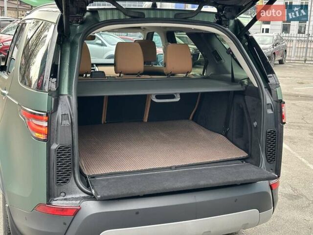 Зелений Ленд Ровер Діскавері, об'ємом двигуна 3 л та пробігом 72 тис. км за 38490 $, фото 40 на Automoto.ua