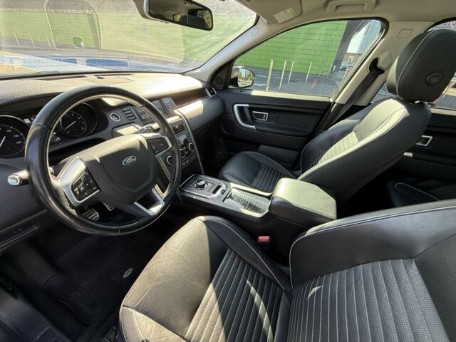 Зелений Ленд Ровер Діскавері, об'ємом двигуна 2 л та пробігом 123 тис. км за 21000 $, фото 10 на Automoto.ua