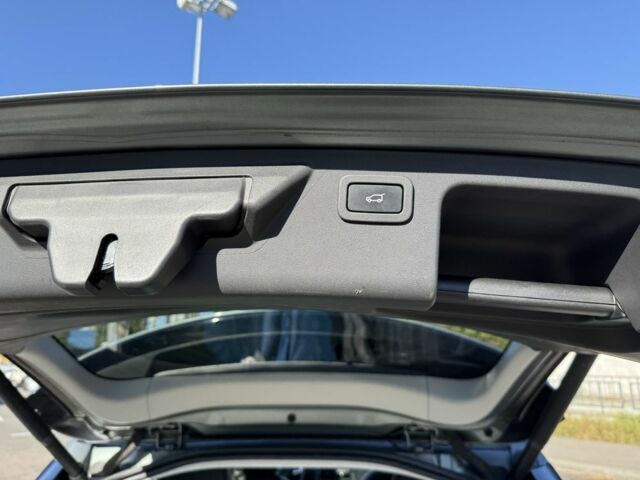 Зелений Ленд Ровер Діскавері, об'ємом двигуна 2 л та пробігом 123 тис. км за 21000 $, фото 13 на Automoto.ua