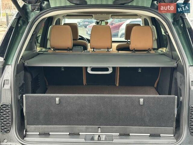 Зелений Ленд Ровер Діскавері, об'ємом двигуна 3 л та пробігом 72 тис. км за 38490 $, фото 41 на Automoto.ua