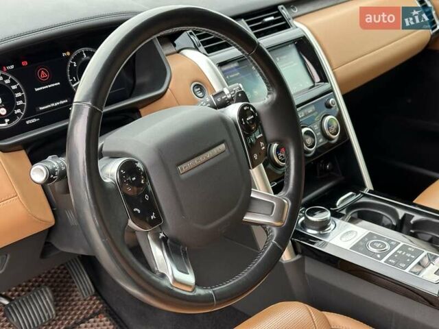 Зелений Ленд Ровер Діскавері, об'ємом двигуна 3 л та пробігом 72 тис. км за 38490 $, фото 23 на Automoto.ua