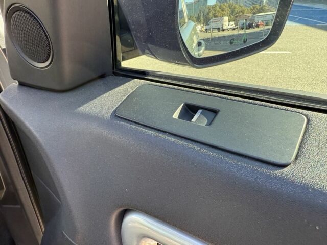 Зелений Ленд Ровер Діскавері, об'ємом двигуна 2 л та пробігом 123 тис. км за 21000 $, фото 5 на Automoto.ua