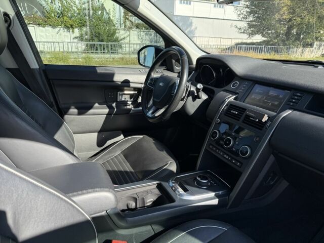 Зелений Ленд Ровер Діскавері, об'ємом двигуна 2 л та пробігом 123 тис. км за 21000 $, фото 3 на Automoto.ua