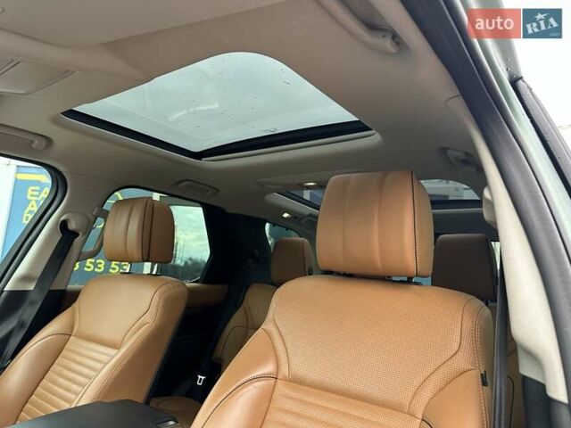 Зелений Ленд Ровер Діскавері, об'ємом двигуна 3 л та пробігом 72 тис. км за 38490 $, фото 32 на Automoto.ua