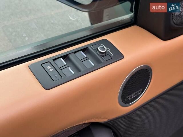 Зелений Ленд Ровер Діскавері, об'ємом двигуна 3 л та пробігом 72 тис. км за 38490 $, фото 19 на Automoto.ua