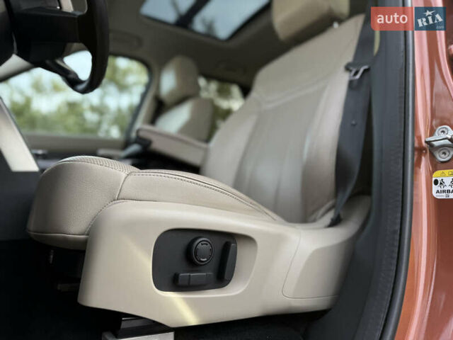 Оранжевый Ленд Ровер Дискавери, объемом двигателя 3 л и пробегом 120 тыс. км за 39500 $, фото 26 на Automoto.ua