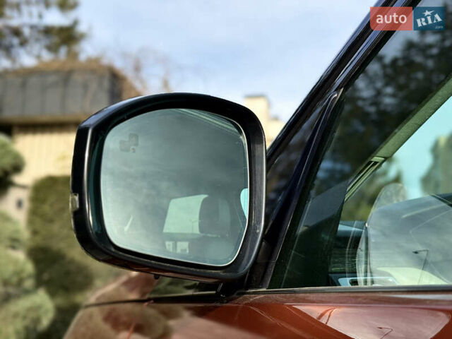 Оранжевый Ленд Ровер Дискавери, объемом двигателя 3 л и пробегом 120 тыс. км за 39500 $, фото 17 на Automoto.ua