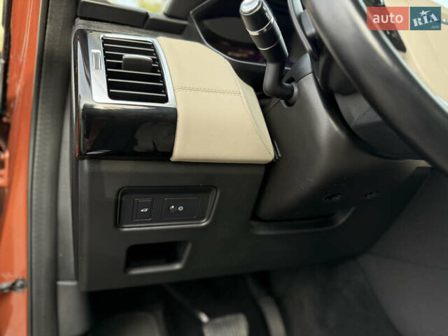 Оранжевый Ленд Ровер Дискавери, объемом двигателя 3 л и пробегом 120 тыс. км за 39500 $, фото 28 на Automoto.ua