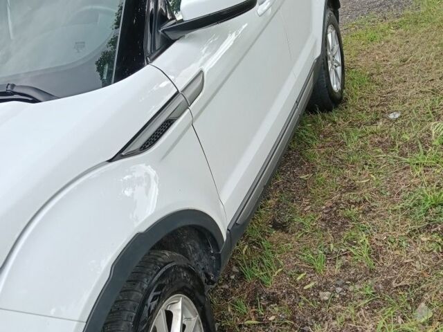 Білий Ленд Ровер Інша, об'ємом двигуна 2 л та пробігом 173 тис. км за 15766 $, фото 2 на Automoto.ua