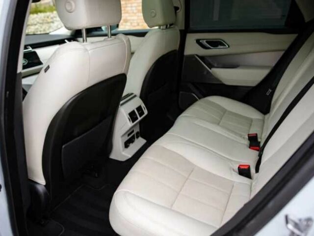 Белый Ленд Ровер Другая, объемом двигателя 2 л и пробегом 53 тыс. км за 23000 $, фото 7 на Automoto.ua