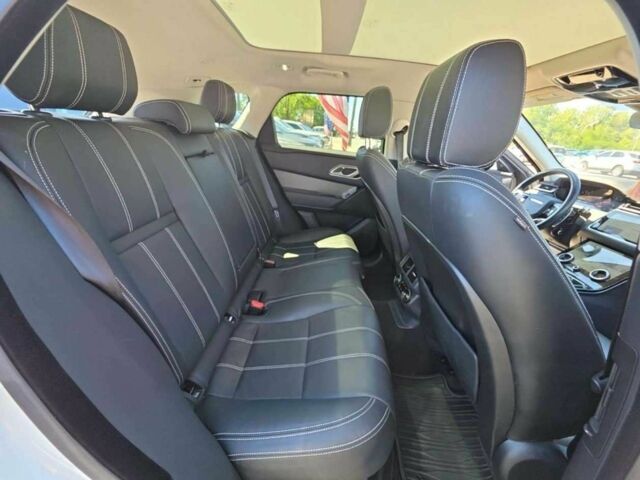 Белый Ленд Ровер Другая, объемом двигателя 0 л и пробегом 11 тыс. км за 38000 $, фото 8 на Automoto.ua