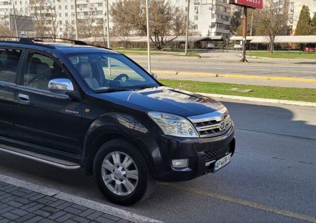 Чорний Ленд Ровер Інша, об'ємом двигуна 2.8 л та пробігом 140 тис. км за 4000 $, фото 1 на Automoto.ua