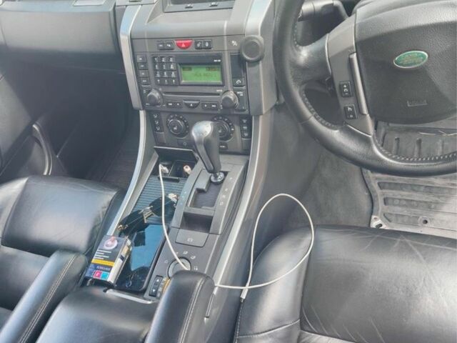 Черный Ленд Ровер Другая, объемом двигателя 2.7 л и пробегом 3 тыс. км за 5600 $, фото 6 на Automoto.ua