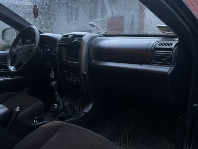 Черный Ленд Ровер Другая, объемом двигателя 2.4 л и пробегом 130 тыс. км за 5300 $, фото 2 на Automoto.ua