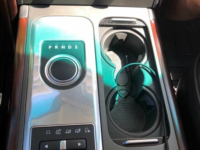 Чорний Ленд Ровер Інша, об'ємом двигуна 4.4 л та пробігом 2 тис. км за 20000 $, фото 3 на Automoto.ua