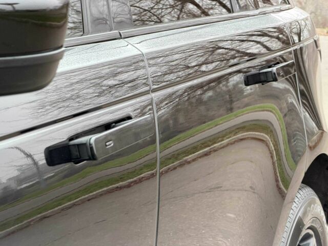 Черный Ленд Ровер Другая, объемом двигателя 2 л и пробегом 95 тыс. км за 40000 $, фото 5 на Automoto.ua