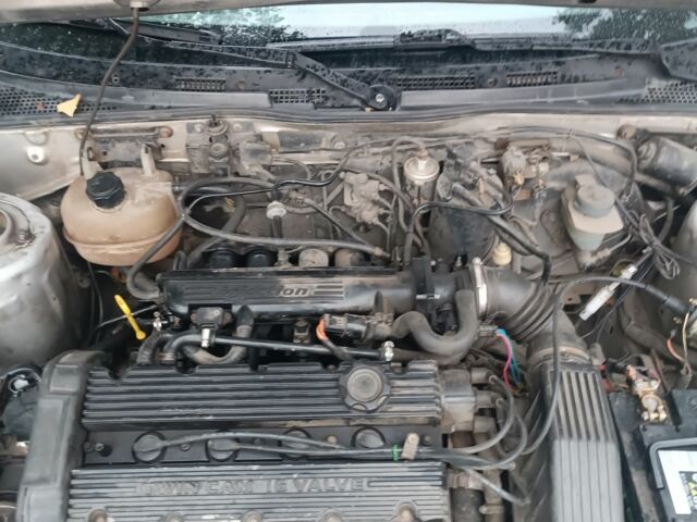 Серый Ленд Ровер Другая, объемом двигателя 1.4 л и пробегом 150 тыс. км за 1600 $, фото 16 на Automoto.ua