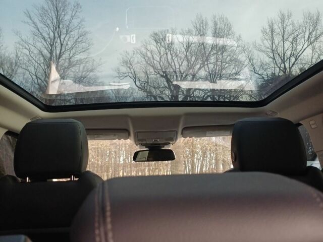 Білий Ленд Ровер Евок, об'ємом двигуна 2 л та пробігом 116 тис. км за 18000 $, фото 6 на Automoto.ua