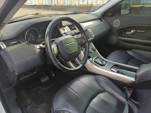 Білий Ленд Ровер Евок, об'ємом двигуна 2 л та пробігом 116 тис. км за 18000 $, фото 8 на Automoto.ua